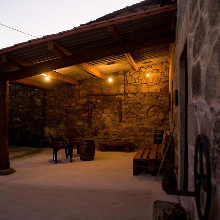 A Casa Da Moreira - Casa Rural En Ponte Maceira آكورونيا المظهر الخارجي الصورة