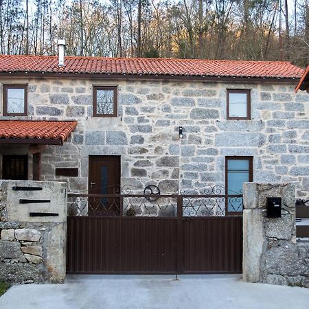 A Casa Da Moreira - Casa Rural En Ponte Maceira آكورونيا المظهر الخارجي الصورة