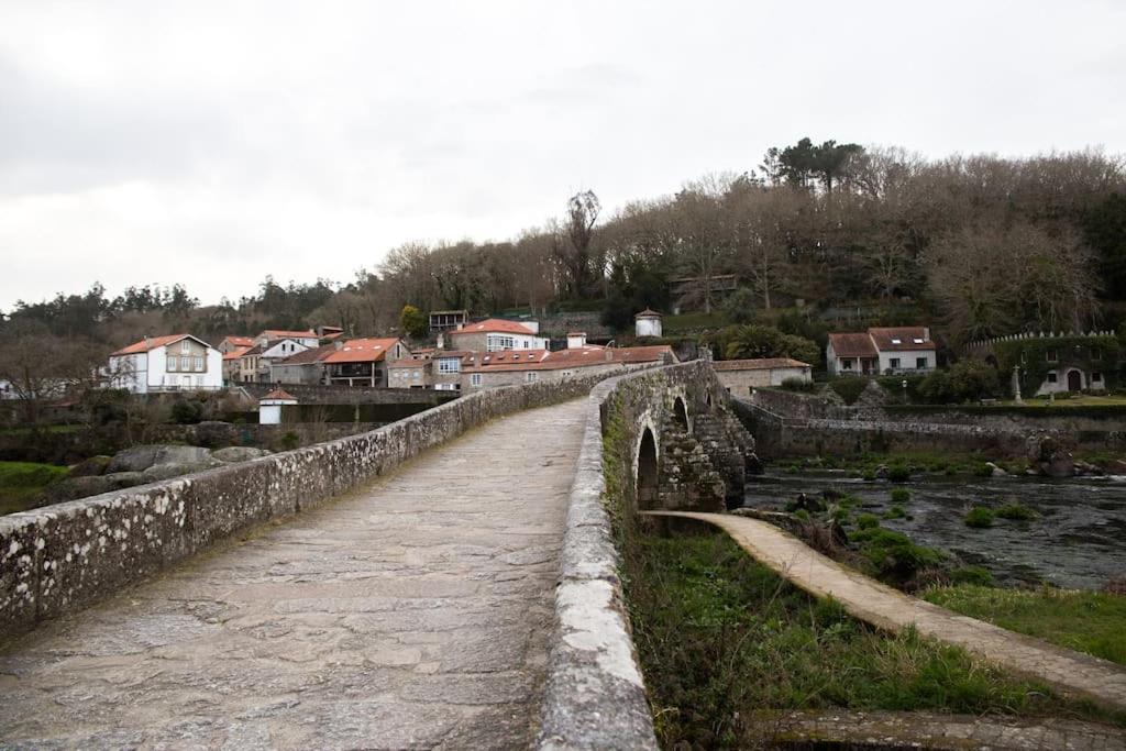 A Casa Da Moreira - Casa Rural En Ponte Maceira آكورونيا المظهر الخارجي الصورة