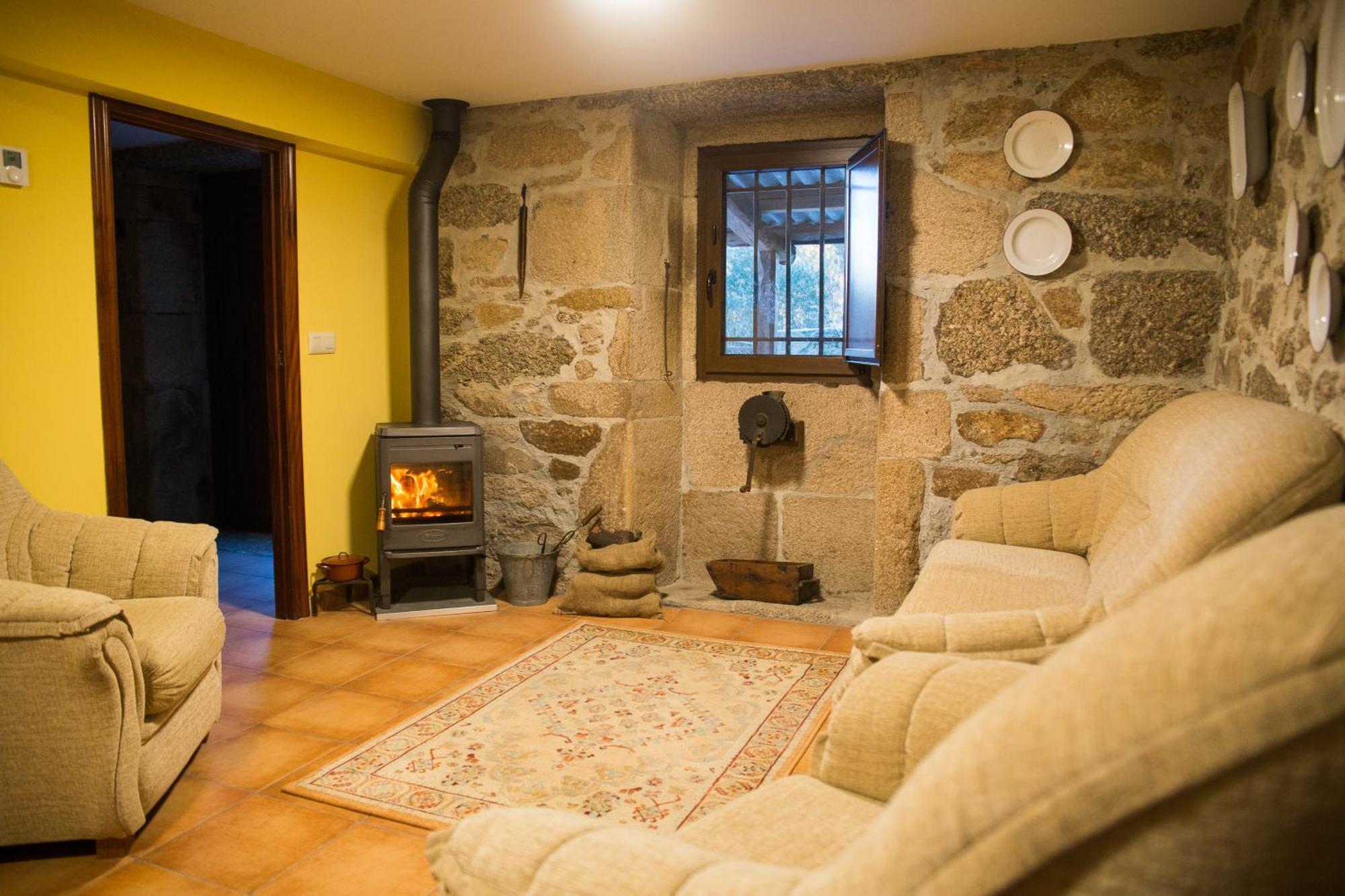 A Casa Da Moreira - Casa Rural En Ponte Maceira آكورونيا المظهر الخارجي الصورة
