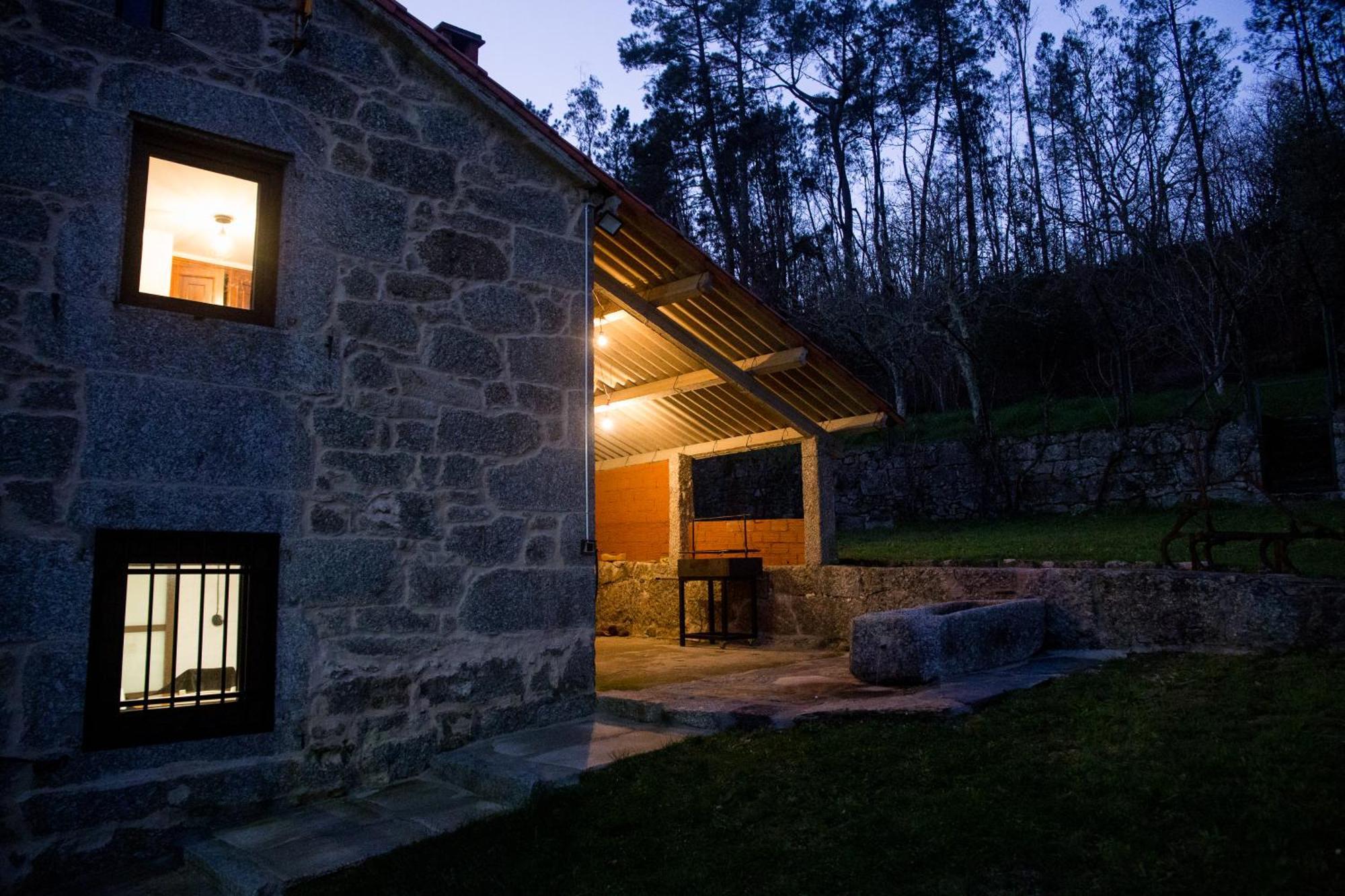 A Casa Da Moreira - Casa Rural En Ponte Maceira آكورونيا المظهر الخارجي الصورة