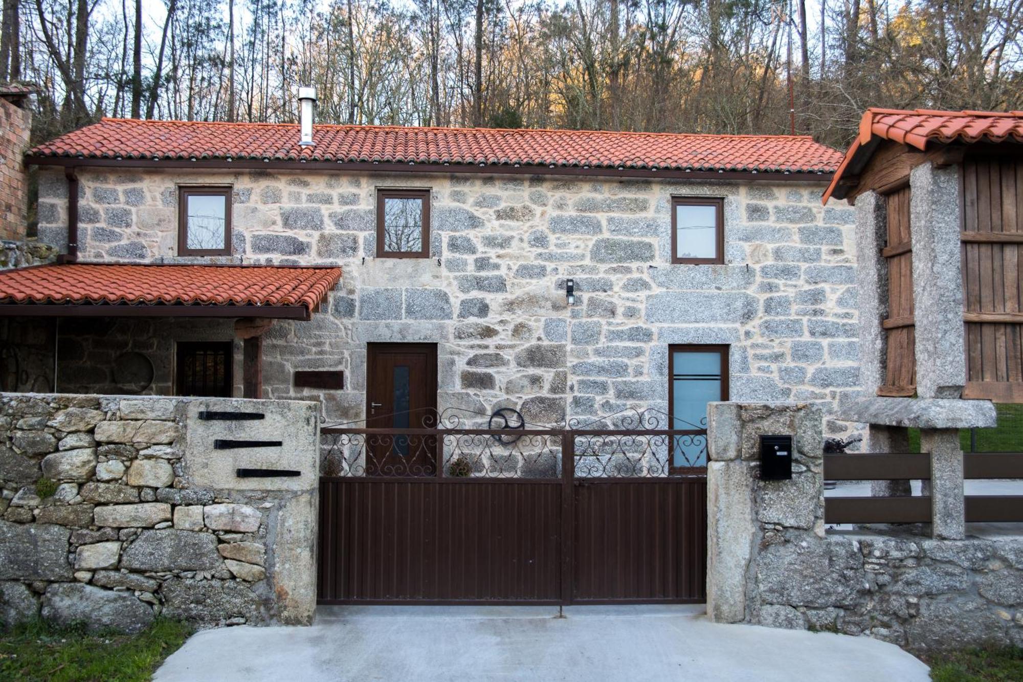 A Casa Da Moreira - Casa Rural En Ponte Maceira آكورونيا المظهر الخارجي الصورة